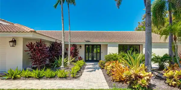 526 BIRD KEY DRIVE