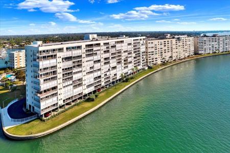 6060 SHORE BOULEVARD S