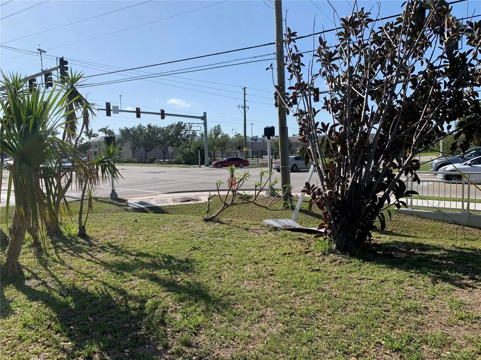 Image 1 Image 1
