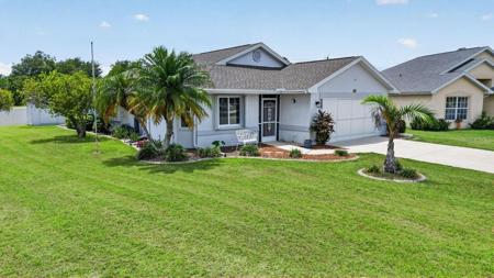 548 ROSE APPLE CIRCLE