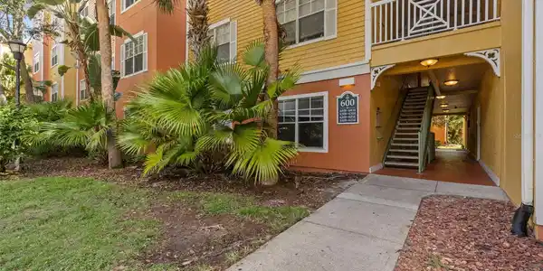 4207 S DALE MABRY HIGHWAY