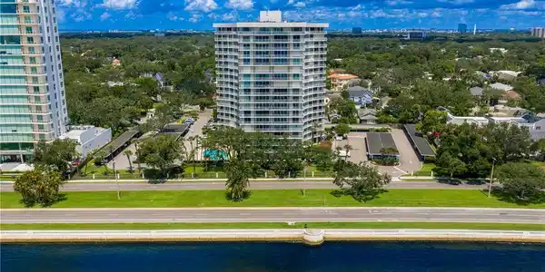2611 BAYSHORE BOULEVARD