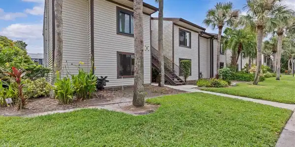 388 MOORINGS COVE DRIVE