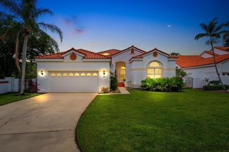 2985 LA CONCHA DRIVE