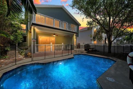 506 OCEANVIEW AVENUE