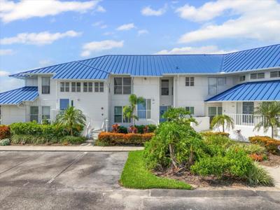 970 SANDPIPER CIRCLE
