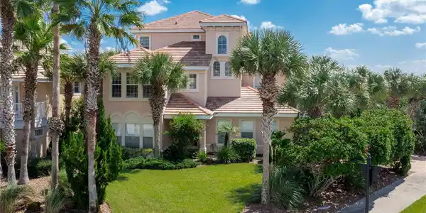 101 OCEAN WAY N