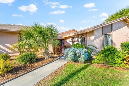 2804 HERITAGE LANE