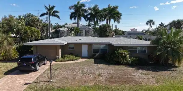 1648 IDLE LANE