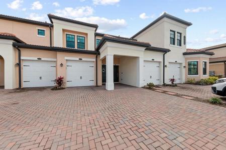 10043 CROOKED CREEK DRIVE