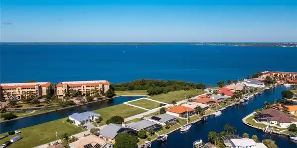 65 COLONY POINT DRIVE