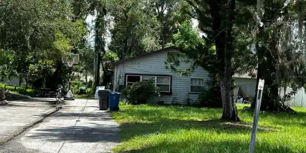 201 PARK BOULEVARD