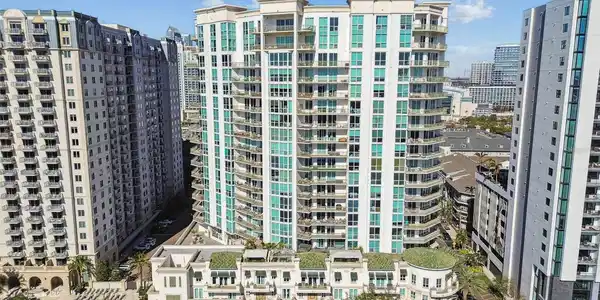 450 KNIGHTS RUN AVENUE