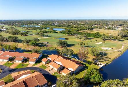 867 COUNTRY CLUB CIR #71
