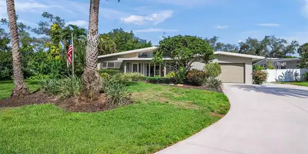 7616 COVE TERRACE