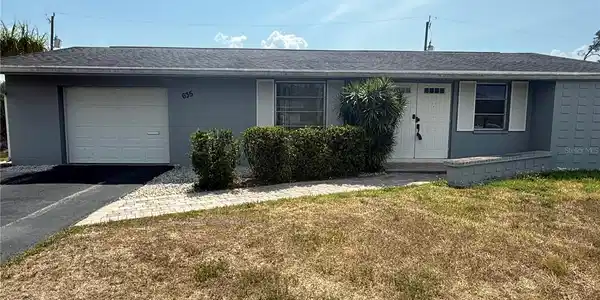 635 W TARPON BOULEVARD NW