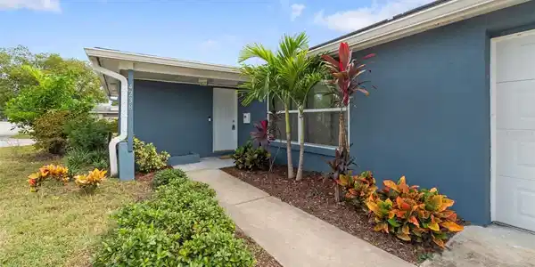 4238 GLISSADE DRIVE