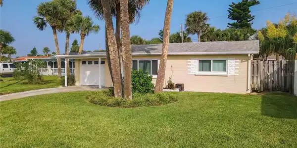 9 SEABREEZE DRIVE