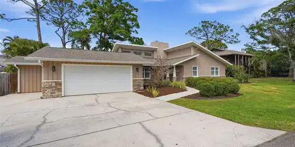 13917 76TH TERRACE