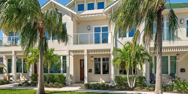 12 COUNTRY CLUB LANE