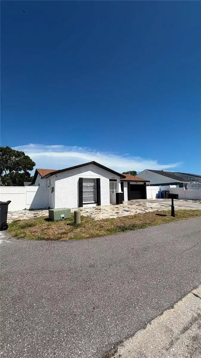 Image 1 Image 1