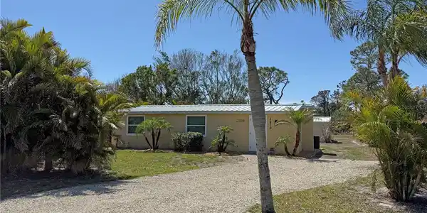 1270 MANOR ROAD