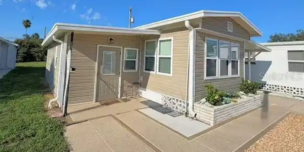 813 S GREEN CIRCLE