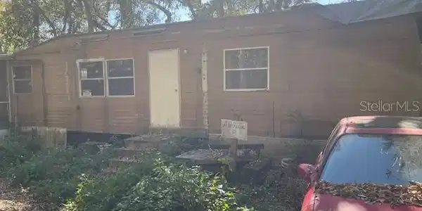 118 SANCHEZ AVENUE