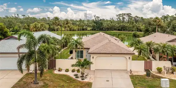 679 LINDEN DRIVE
