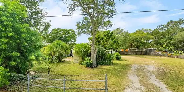 6313 S MACDILL AVENUE