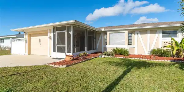 36 ANNAPOLIS LANE