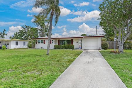 207 62ND STREET W