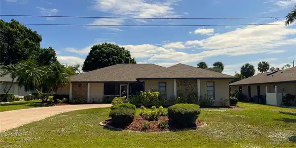 1472 NEAPOLITAN ROAD