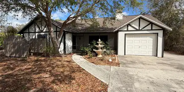 1500 CREST DRIVE