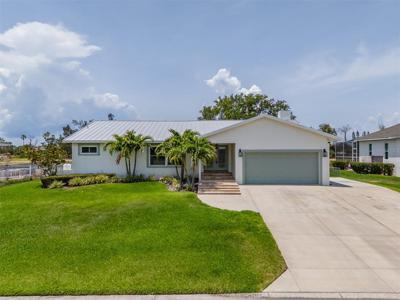 817 EAGLE LANE