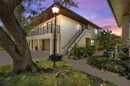 2911 LICHEN LANE
