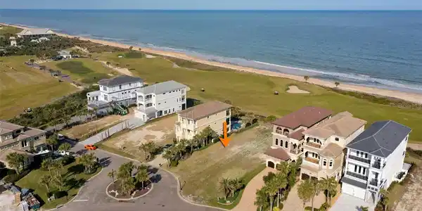 4 HAMMOCK BEACH COURT