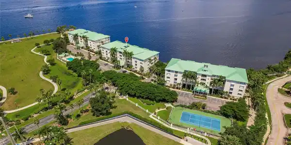 200 HARBOR WALK DRIVE