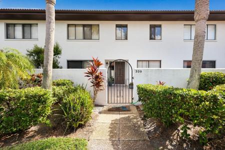 3500 EL CONQUISTADOR PARKWAY