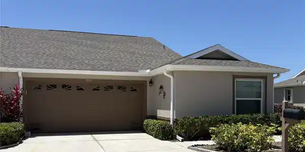 2912 CAPTAINS COURT