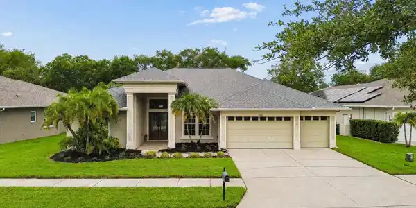 911 WYNGATE COURT