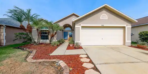 8422 POYDRAS LANE
