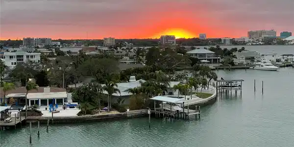 31 ISLAND WAY