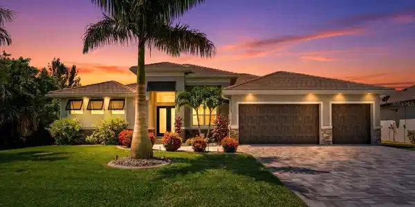 15672 LAKELAND CIRCLE