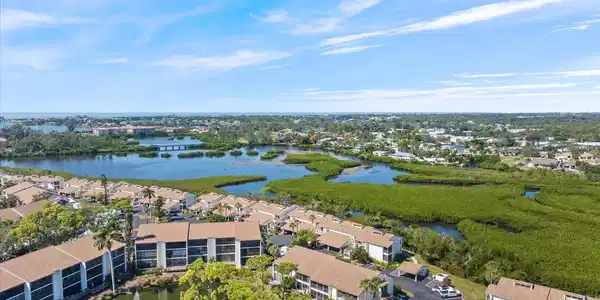 1118 BIRD BAY WAY