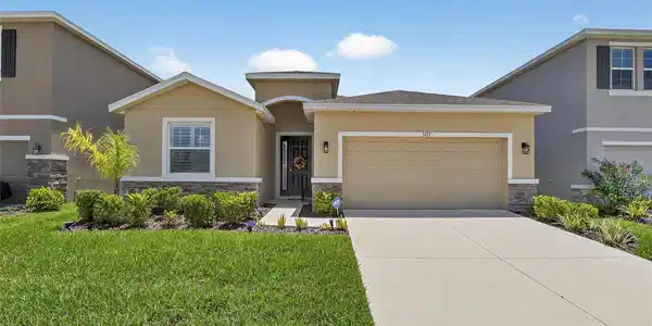 5657 HAWKS CAY STREET