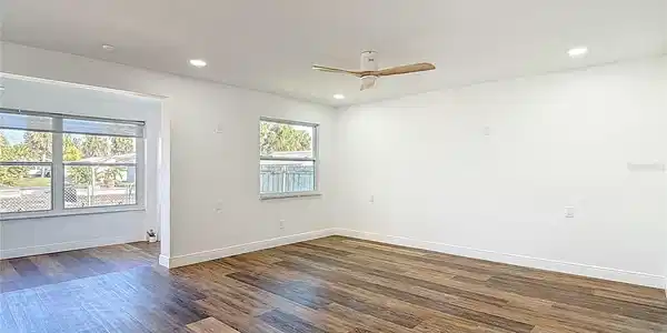Image 4 Image 4