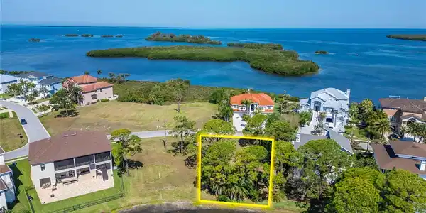 N POINTE ALEXIS DRIVE
