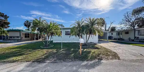 6832 EDGEWATER DRIVE