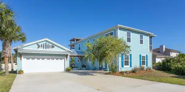11 BEACHSIDE DRIVE